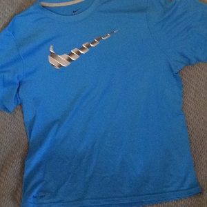 Nike T-shirt
